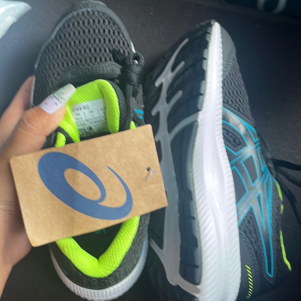 Brand New Asic kid shoes